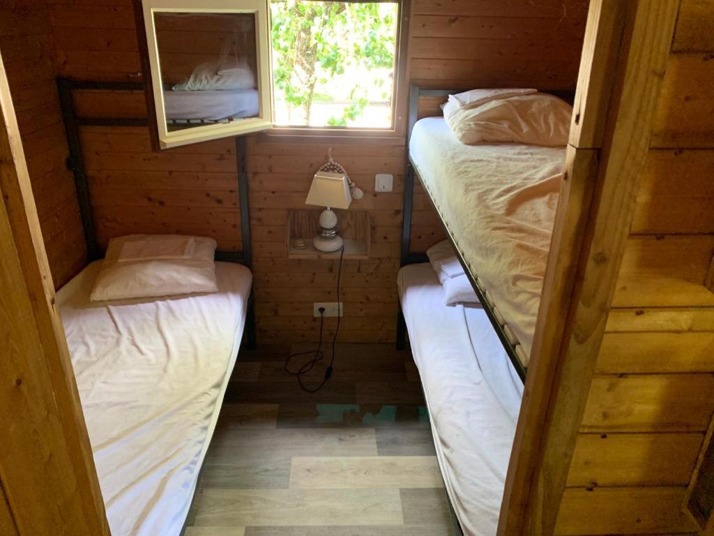Les Petits Chalets De Dudu La Voulte-sur-Rhone Номер фото